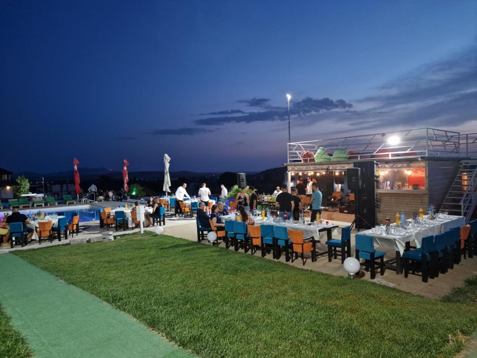 Relax Hotel Greci Bagian luar foto