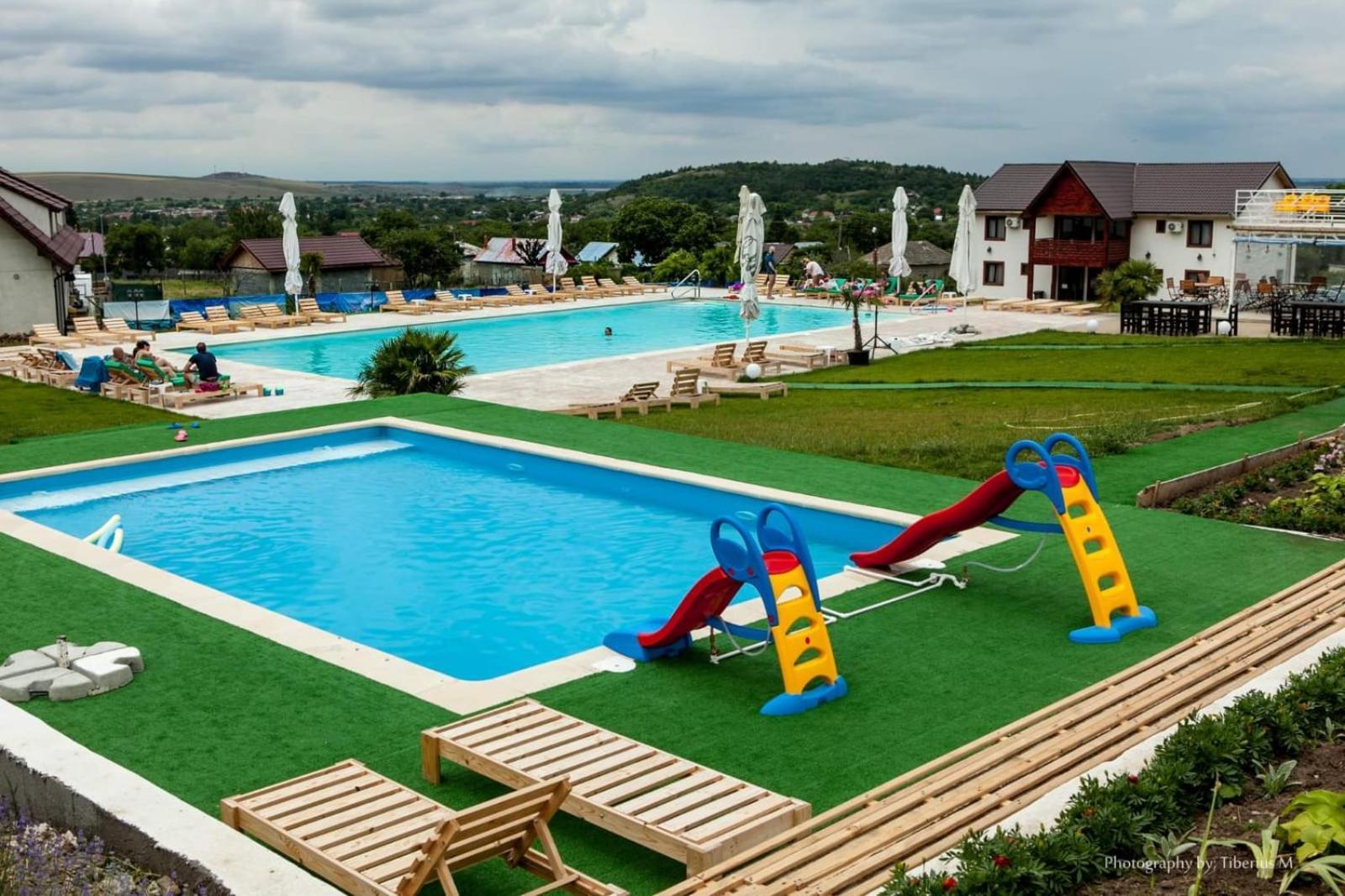Relax Hotel Greci Bagian luar foto